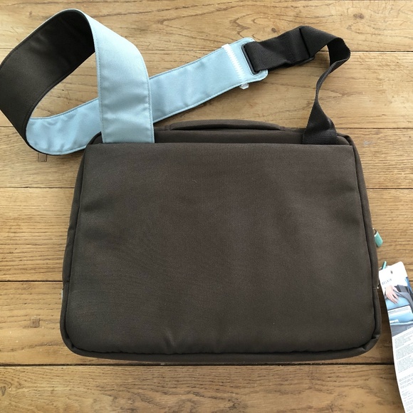 NWT Vintage Belkin Brown with Light Blue Large Messenger/Laptop Bag - Picture 3 of 10